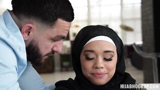 Stepbrother Teaches Curious Hijabi Stepsister Willow Ryder How To Handle Cock